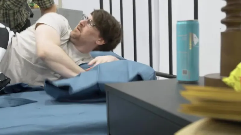 Video Friday: Digit Redecorates — 14 Real-World Clips, From a Couch Drag to a Grape Harvest Above 50 °C