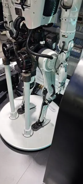 Unitree H1 Wheeled-Half Robot