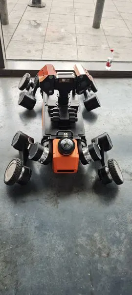 Wheeled-Half Mechanical Arm Robot