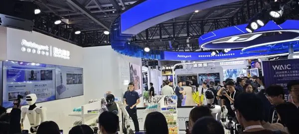 Lobbyant Robot Booth