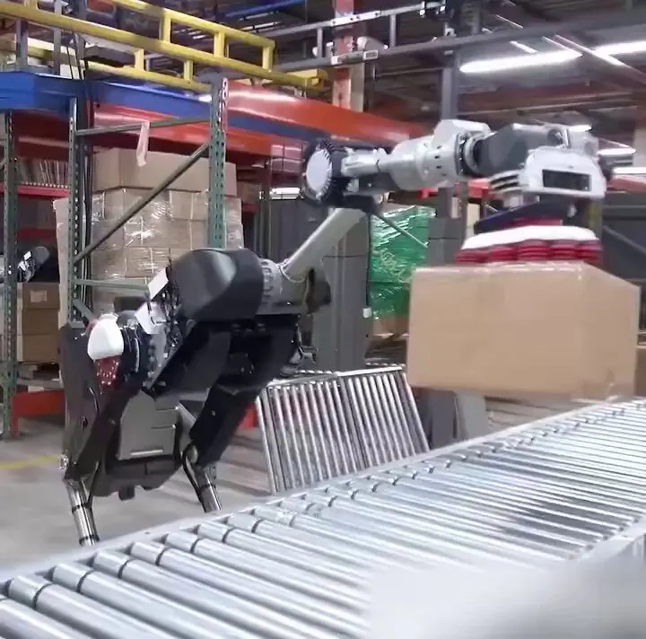 Handle from Boston Dynamics moves heavy loads in warehouses